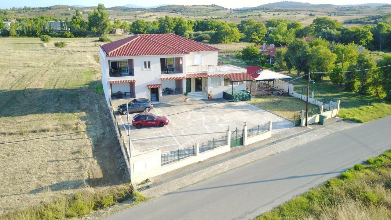 Avantis Apartments Perivolia  Екстериор снимка