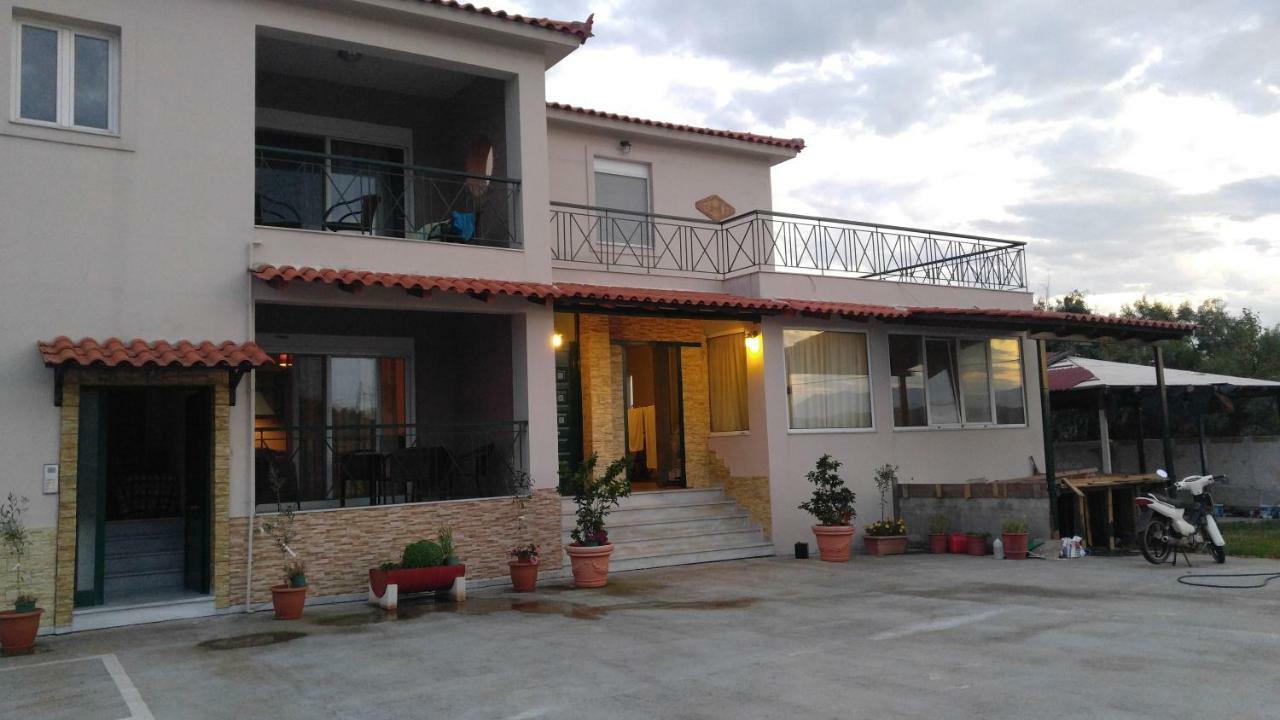 Avantis Apartments Perivolia  Екстериор снимка